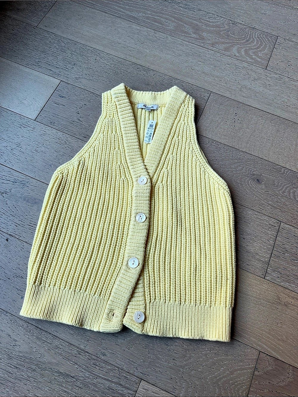 Madewell Ribbed V-Neck Vest in Yellow